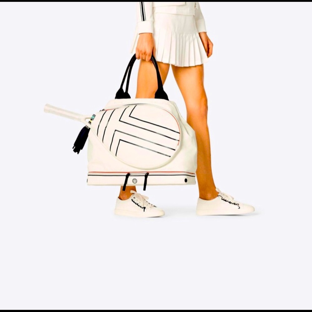 ISO Tory Burch Canvas 🎾 bag